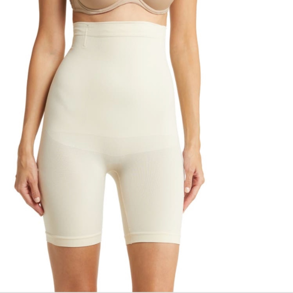 Shapermint Essentials Women's High Waisted Shaper Short 55021 - Beige NWT